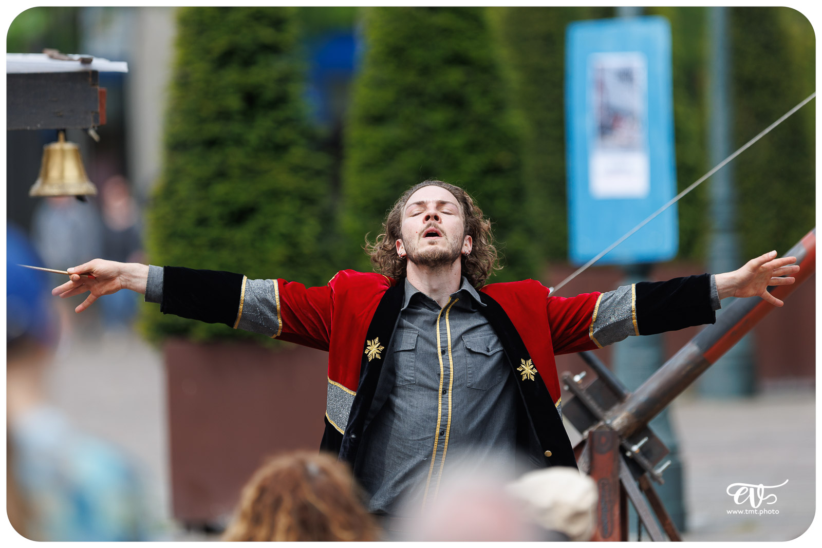 SUR MESURE (CIE BARRIÈRE)